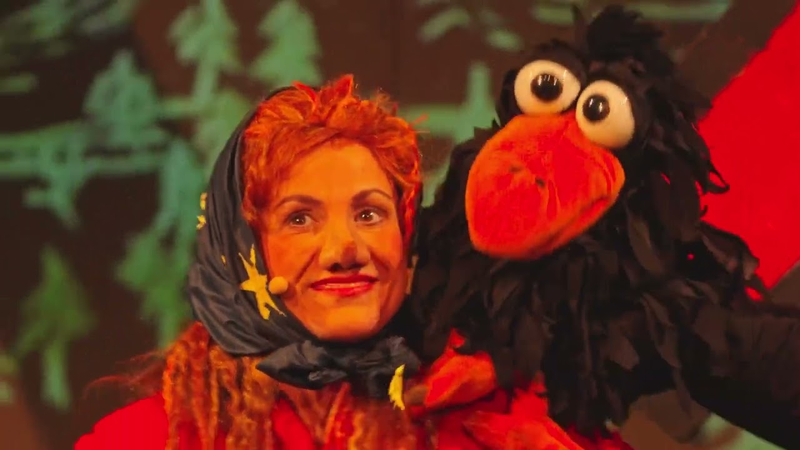 Video link: Die kleine Hexe - ein musikalischer Besenritt, das Coop Kindermusical auf Schweizer Tournee.