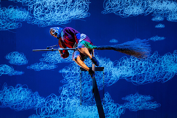 die kleine hexe besen wolken bybalzer